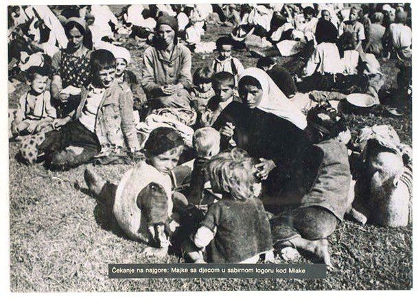 Familes huddled together at Jasenovac